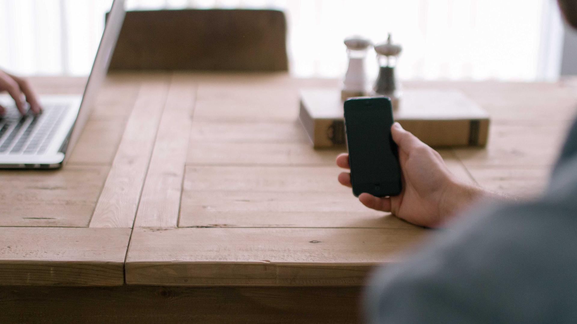 Tampereen pk-yritysten vakuutussopimusten kilpailuttaminen